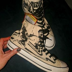 CHUCKS!! MENS VINTAGE CONVERSE SNEAKERS